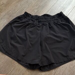 Lululemon Track The Short 5" 5 inch wise 14 Black Women's Athletic Shorts lined